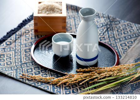 Sake sake Inoguchi and Tokuto 133214810