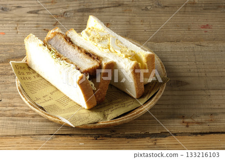 Thick-cut cutlet sandwich and egg sandwich Thick-cut cutlet sandwich and egg sandwich 133216103