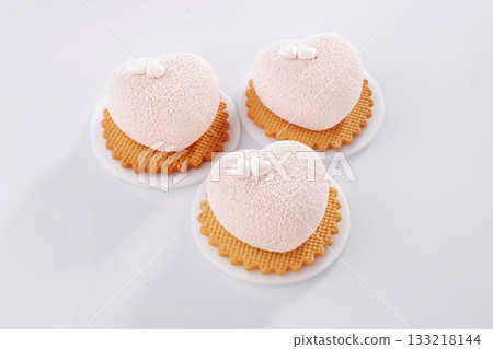 Close detailed view. Delicious cake against white background 133218144