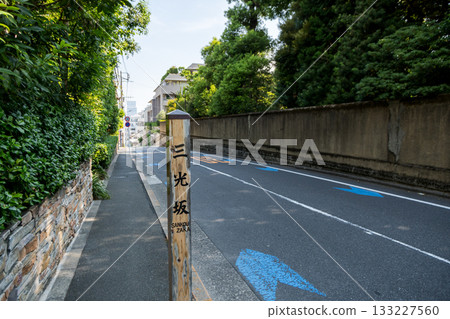 [Minato Ward, Shirokane] Early morning urban slope 133227560