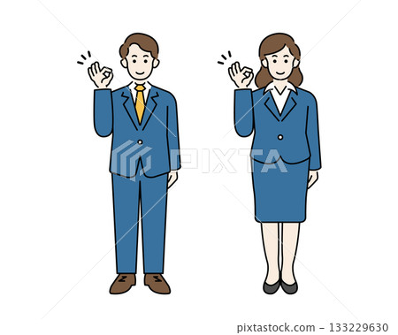 身著西裝、面帶微笑的男男女女擺出「OK」手勢。公司員工全身像。 身著西裝、面帶微笑的男男女女擺出「OK」手勢。公司員工全身像。 133229630