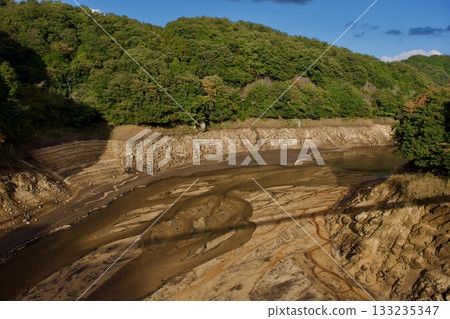 Shimane Nunobe Dam without water 133235347