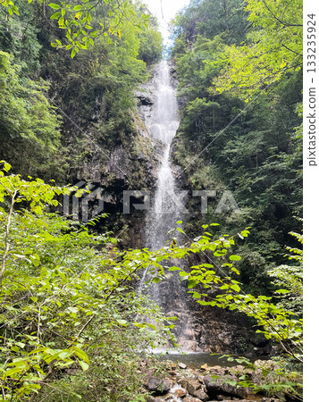 Two-tiered waterfall in Ryuzukyo Gorge, Akiota, Hiroshima Prefecture. Two-tiered waterfall in Ryuzukyo Gorge, Akiota, Hiroshima Prefecture. 133235924