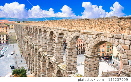 Spectacular view of the Roman Aqueduct of Segovia, a World Heritage Site Spectacular view of the Roman Aqueduct of Segovia, a World Heritage Site 133237999