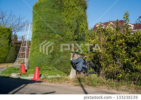 修剪 男人 男 133238139