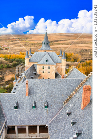 塞哥維亞阿爾卡薩爾城堡的壯麗景色，該城堡是世界遺產。 133238243
