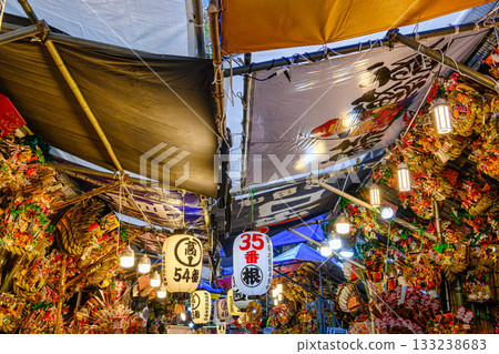 Shinjuku Hanazono Shrine Otori Festival, Tori no Ichi, lucky rakes on the day of the rooster, scenery from the rake market Shinjuku Hanazono Shrine Otori Festival, Tori no Ichi, lucky rakes on the day of the rooster, scenery from the rake market 133238683