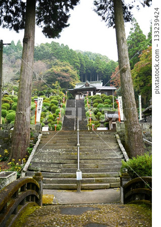 【通往南關町大津山阿蘇神社及參拜殿的石階】 133239424
