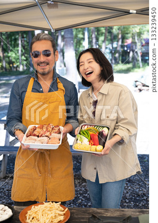 一家人在山梨縣八岳享受露營時光 133239450