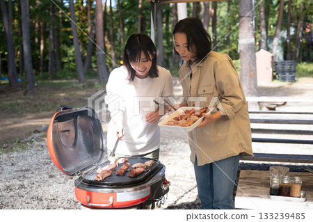 Family enjoying camping in Yatsugatake, Yamanashi 133239485