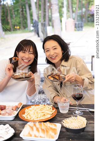 一家人在山梨縣八岳享受露營時光 133239521