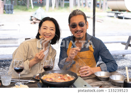 一家人在山梨縣八岳享受露營時光 133239523