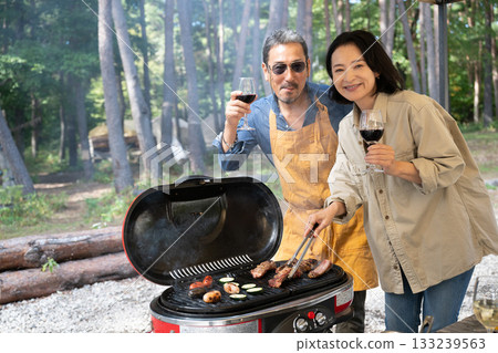 一家人在山梨縣八岳享受露營時光 133239563