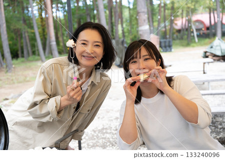 Enjoying coffee at a campsite in Yamanashi's Yatsugatake 133240096