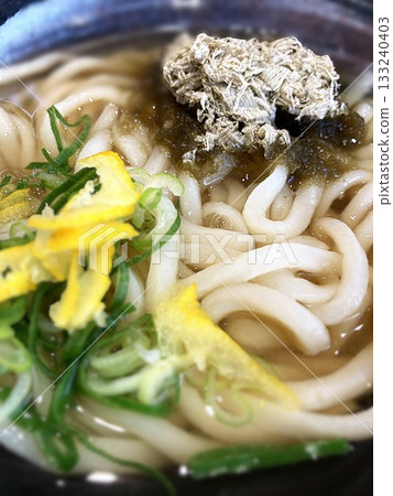 "Yuzu Tororo Konbu Udon" at an udon chain restaurant "Yuzu Tororo Konbu Udon" at an udon chain restaurant 133240403