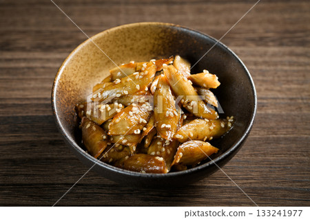 Sweet and spicy burdock 133241977