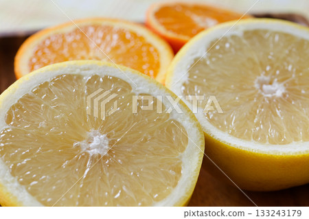 Fruit cross section 133243179