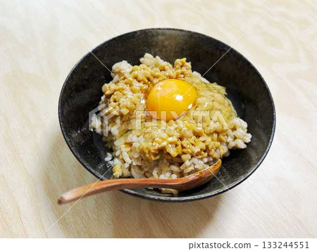 Ground natto and egg on rice 133244551