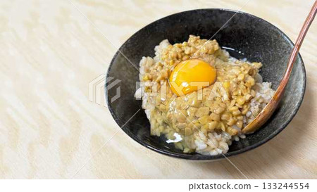 Ground natto and egg on rice (left margin) 133244554