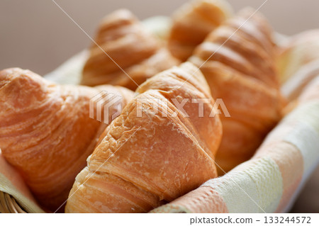 Bread 133244572
