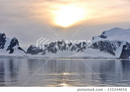 絕佳的隱藏瑰寶：南極的黎明 133244658