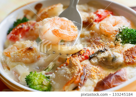 Seafood Gratin 133245184