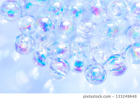 玻璃球和閃亮的背景材料 133249648