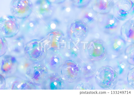 玻璃球和閃亮的背景材料 133249714