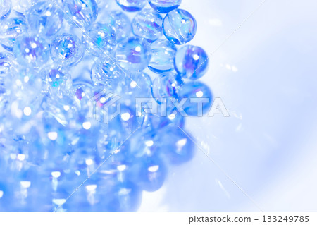 Glass balls and sparkling background material Glass balls and sparkling background material 133249785