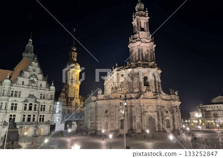 Pearl of the Elbe River: Night view of Dresden Old Town, Germany Pearl of the Elbe River: Night view of Dresden Old Town, Germany 133252847