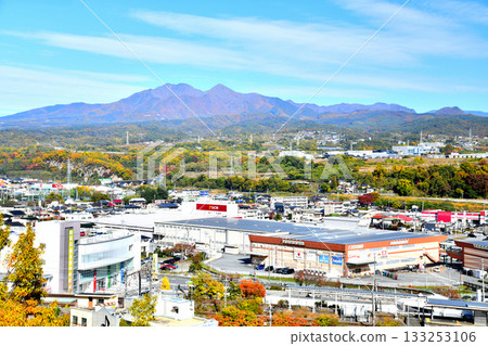 View of Mt. Kayagatake from near Nirasaki Station (Nirasaki City, Yamanashi Prefecture) [November 2025] 133253106