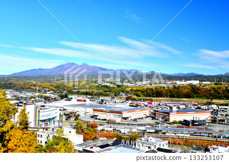 View of Mt. Kayagatake from near Nirasaki Station (Nirasaki City, Yamanashi Prefecture) [November 2025] 133253107