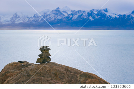Snow capped mountain and lake  landscape in tibet, China 133253605