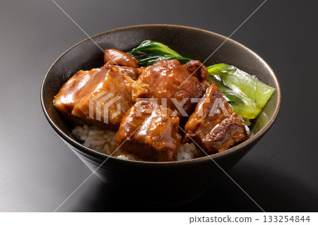 Boiled pork belly bowl 133254844