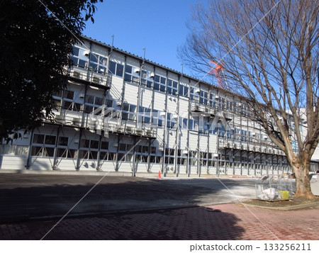 Fuchu Municipal Fuchu Daiichi Junior High School, currently undergoing reconstruction Fuchu Municipal Fuchu Daiichi Junior High School, currently undergoing reconstruction 133256211