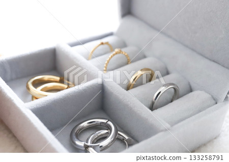Rings and earrings in an accessory case Rings and earrings in an accessory case 133258791