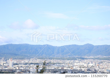 雲、藍天和風景 133260770