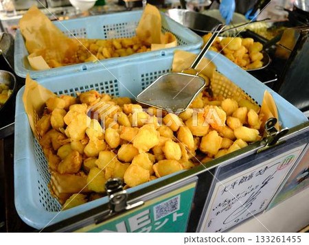 Potato tempura sold at the Sunday market in Kochi Prefecture Potato tempura sold at the Sunday market in Kochi Prefecture 133261455