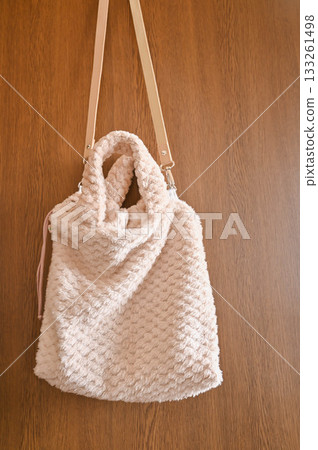 Drawstring shoulder bag 133261498