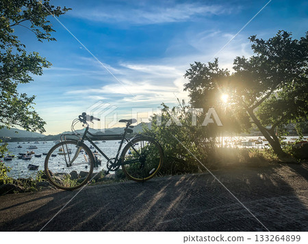 bicycle, bike, lake 133264899