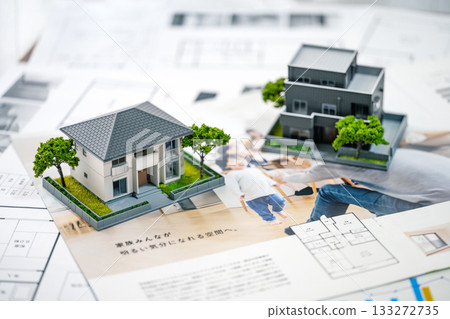 Image of custom house 133272735