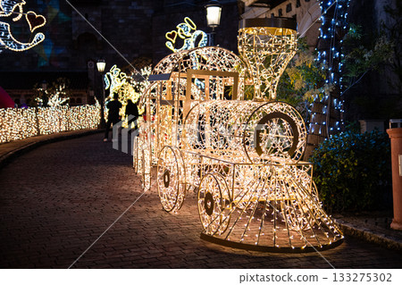illumination 133275302