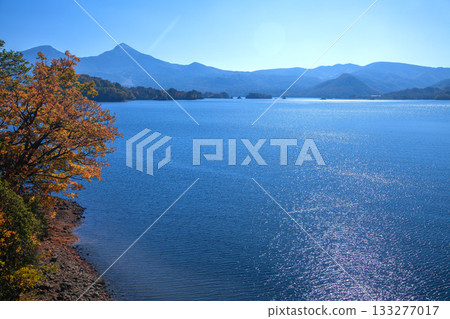 Hibara湖在秋天 133277017