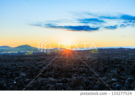 Autumn sunrise seen from the Yakehashiri lava flow, Hachimantai City, Iwate Prefecture Autumn sunrise seen from the Yakehashiri lava flow, Hachimantai City, Iwate Prefecture 133277524