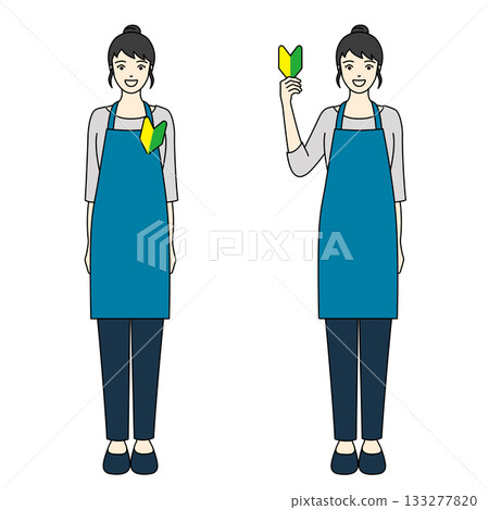 一幅全身插畫，描繪了一位佩戴新員工標誌的女性和一位身穿藍色圍裙和褲子、面帶微笑的女性。 133277820