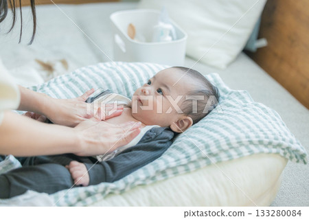 Baby moisturizing Baby moisturizing 133280084
