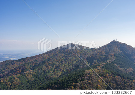Near the summit of Mt. Tsukuba in late autumn when the leaves begin to change color Near the summit of Mt. Tsukuba in late autumn when the leaves begin to change color 133282667