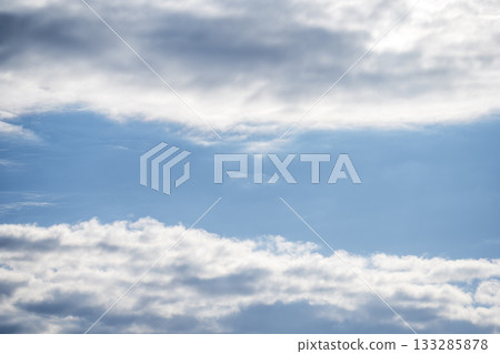 秋天的天空，蔚藍的天空，晴朗的天空，十一月 [神奈川縣厚木市] 133285878