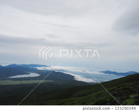 Climbing Mount Fuji Climbing Mount Fuji 133290349
