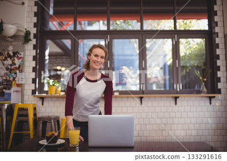 woman, laptop, female 133291616